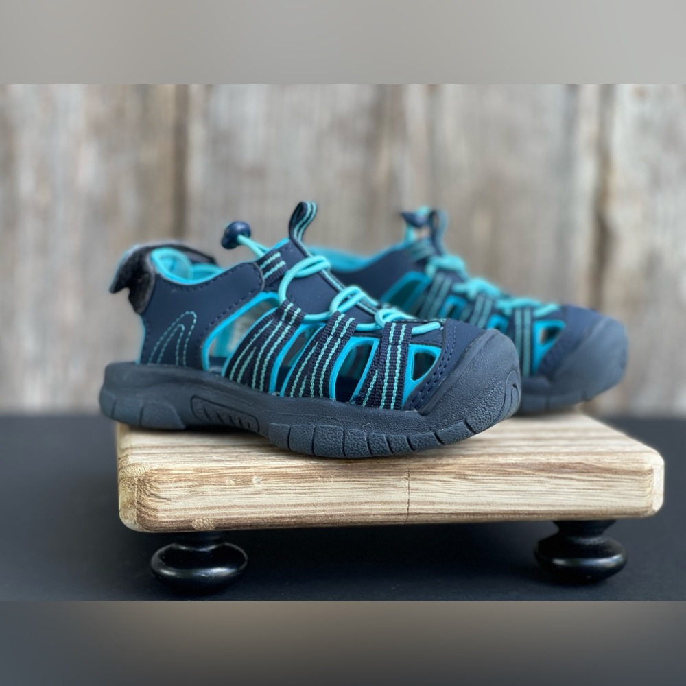 DBX Toddler ' Caged Sandals size 9